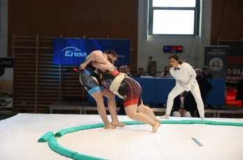 zawodniczki  sumo podczas walki (4).jpg