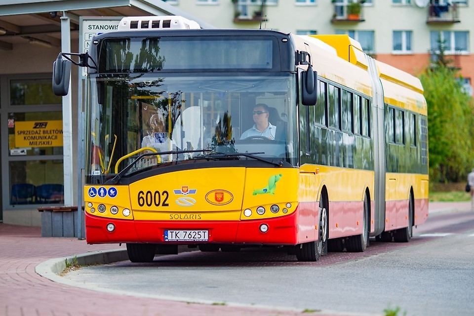 Autobus 01.jpg