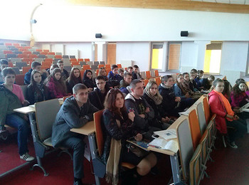 Uczniowie z Winnicy w Kielcach2.jpg
