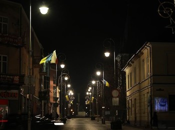 Polskie i ukraińskie flagi w Kielcach3.jpg