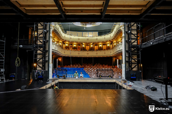 Scena i widownia Teatru im. Stefana Żeromskiego w Kielcach