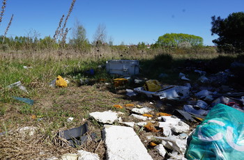 Dzikie wysypiska śmieci wciąż są problemem