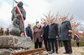 Odsłonięto pomnik Matki Polki Sybiraczki