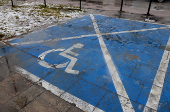 Ulepszamy Kielce, można zgłaszać stojaki i miejsca parkingowe dla niepełnosprawnych