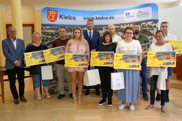 Laureaci Loterii Podatkowej w Kielcach odebrali nagrody