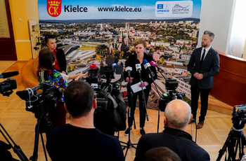Konferencja prasowa w sprawie sprzedaży węgla w preferencyjnych cenach w Kielcach